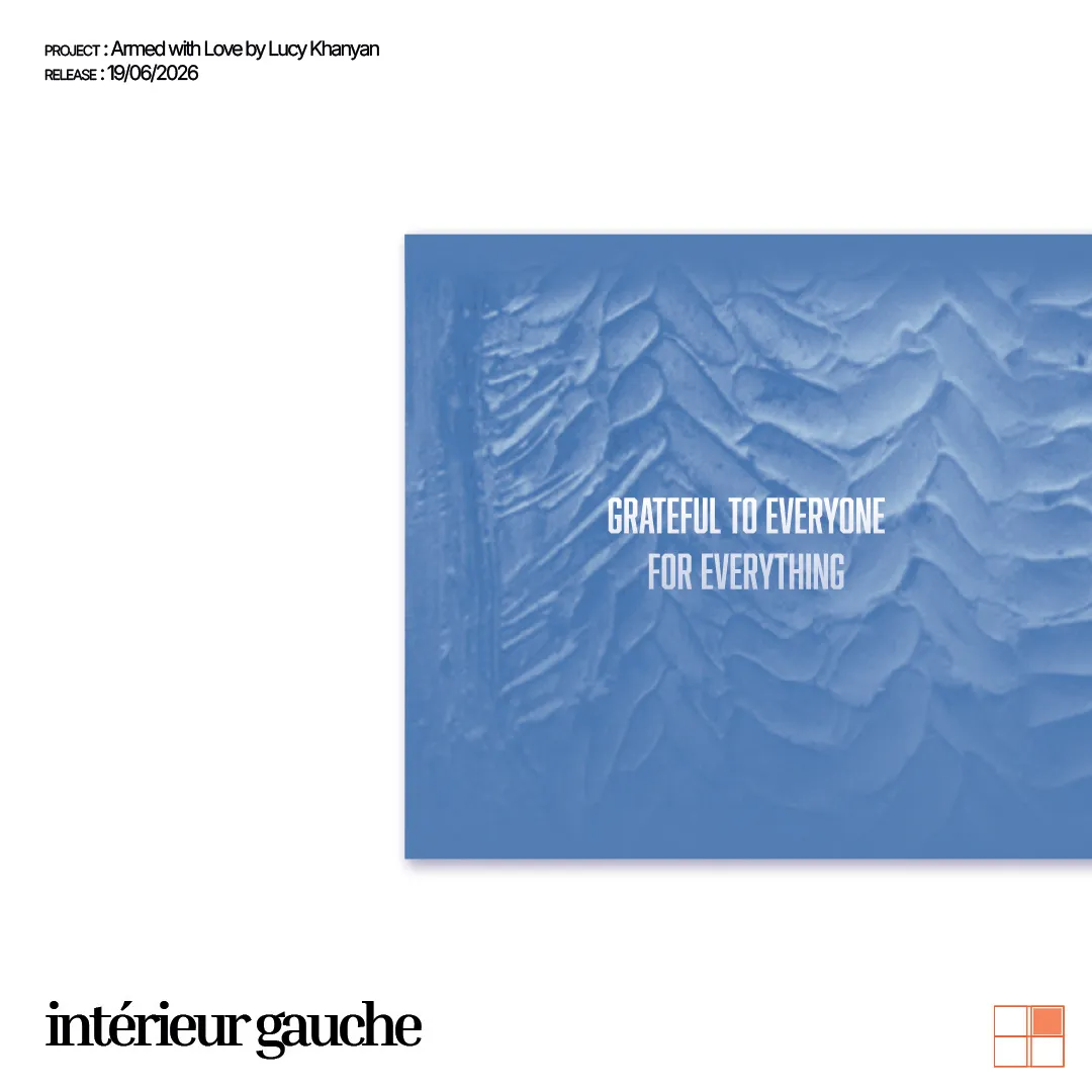 intérieur-gauche-album-armed-with-love-lucy-khanyan